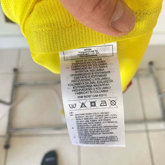 Adidas 2022 Colombia National Team Home Soccer Jersey. M, L and XL - Picture 7 of 16